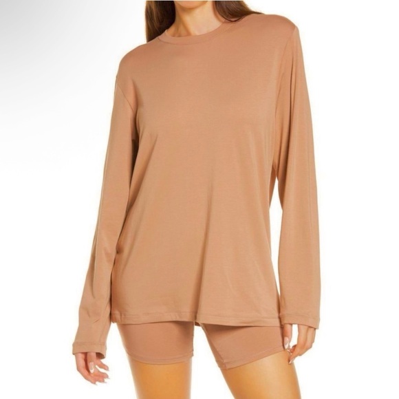 SKIMS Boyfriend Long Sleeve T Shirt NEW Size L Sienna NEW With Tag - Picture 1 of 9